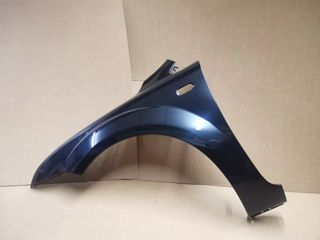 Ford Focus 05-07 Passenger Wing Painted Panther Black